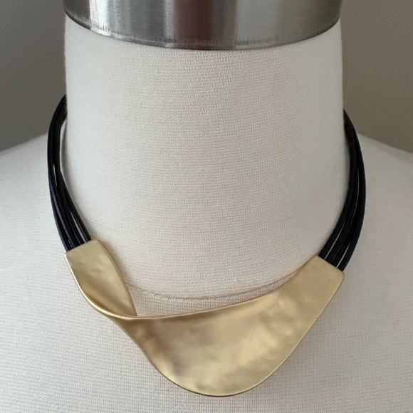 Origin Jewelry Matt Gold & Black Twist Choker Necklace, Magnetic Clasp Closure - Picture 2 of 5